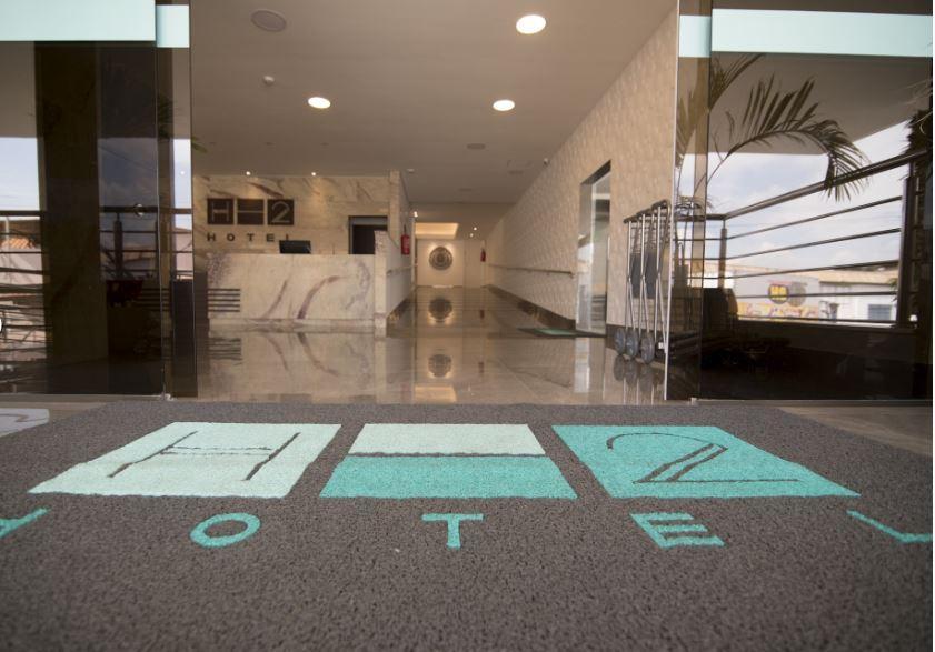 Hotel H2 Congonhas คองโกนญัส ภายนอก รูปภาพ Entrance to the hotel